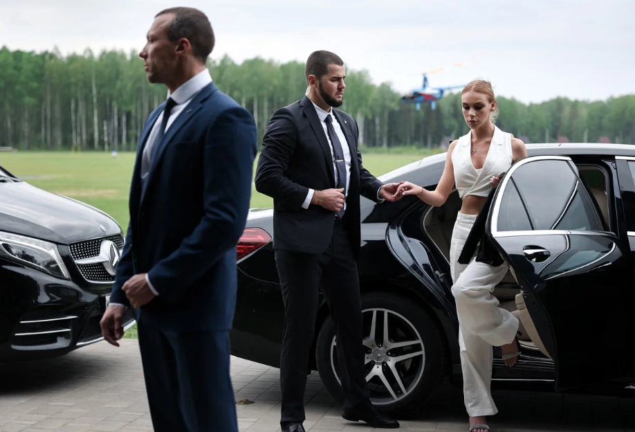 Miami Bodyguard: More Than Just a "Big Guy" – Your Urban Survival Strategist